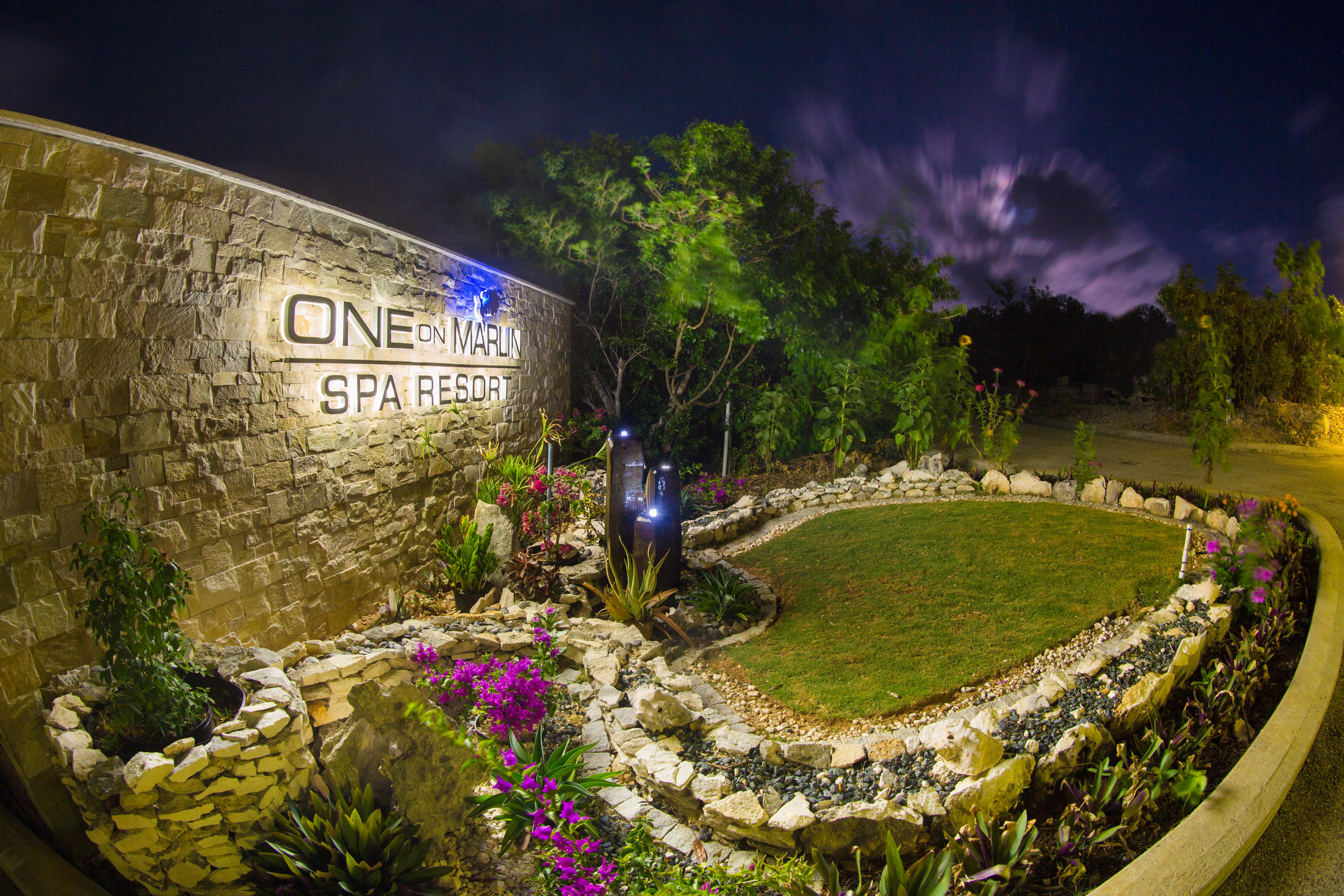 One On Marlin Resort (Adults Only) Turtle Cove Esterno foto